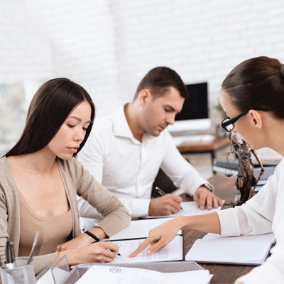 4 Benefits of Hiring Experienced Divorce Lawyers