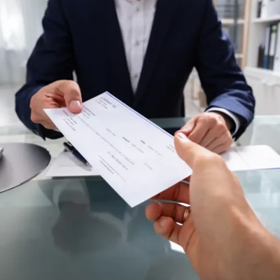 Can Cheque Bounce Lawyers In Delhi Help You Win a Dishonour Case Easily